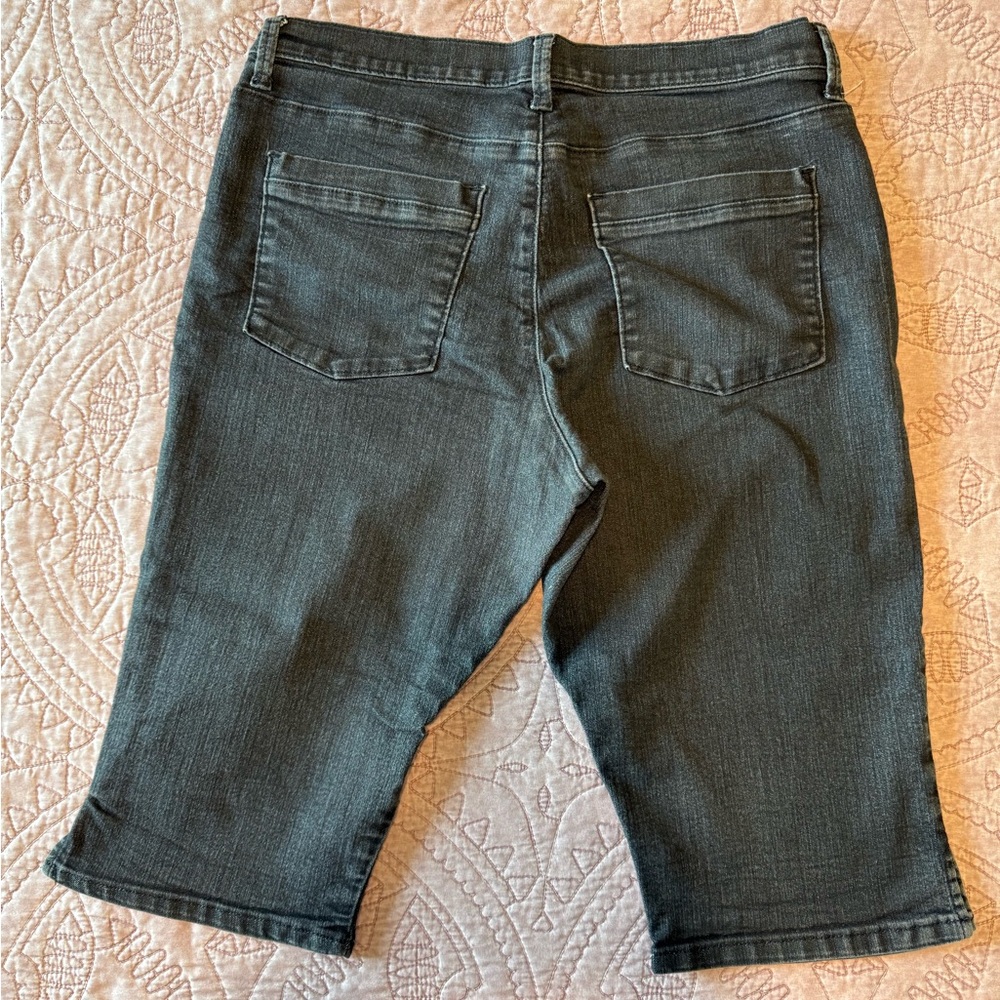 Lee Black Denim Knee-Length Shorts - Picture 10 of 12